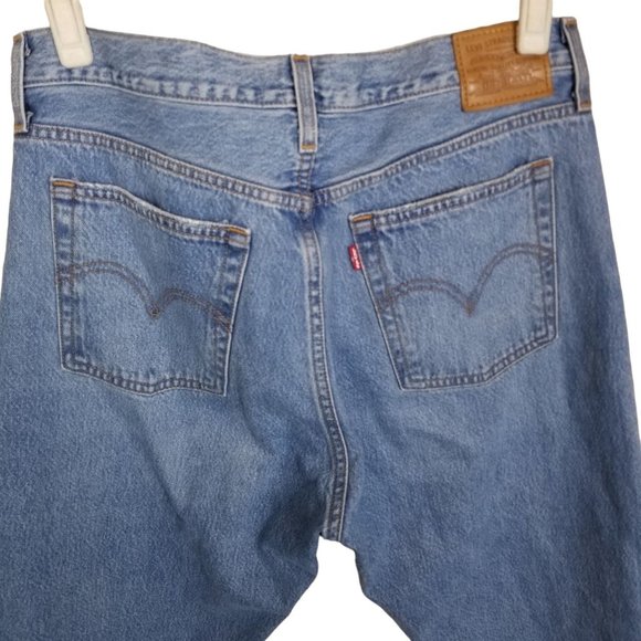 Levi's Womens 31 Blue Medium Wash Denim Distressed Wedgie Fit Straight Jeans - Picture 10 of 11